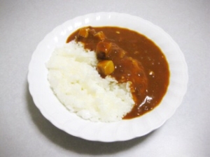 簡単カレーライス 肉じゃがアレンジ レシピ 作り方 By あっきーにゃ 楽天レシピ