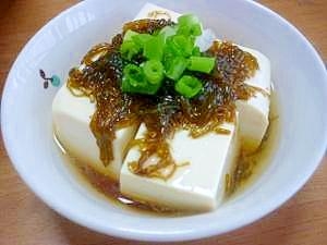 おいしい もずく酢で食べる冷奴 レシピ 作り方 By Megmako 楽天レシピ