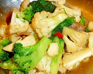 豚肉とブロッコリーとカリフラワーの中華風旨煮