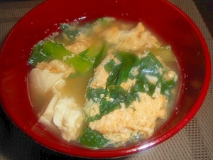 小松菜 豆腐 卵の味噌汁 レシピ 作り方 By アルプスの乙女 楽天レシピ