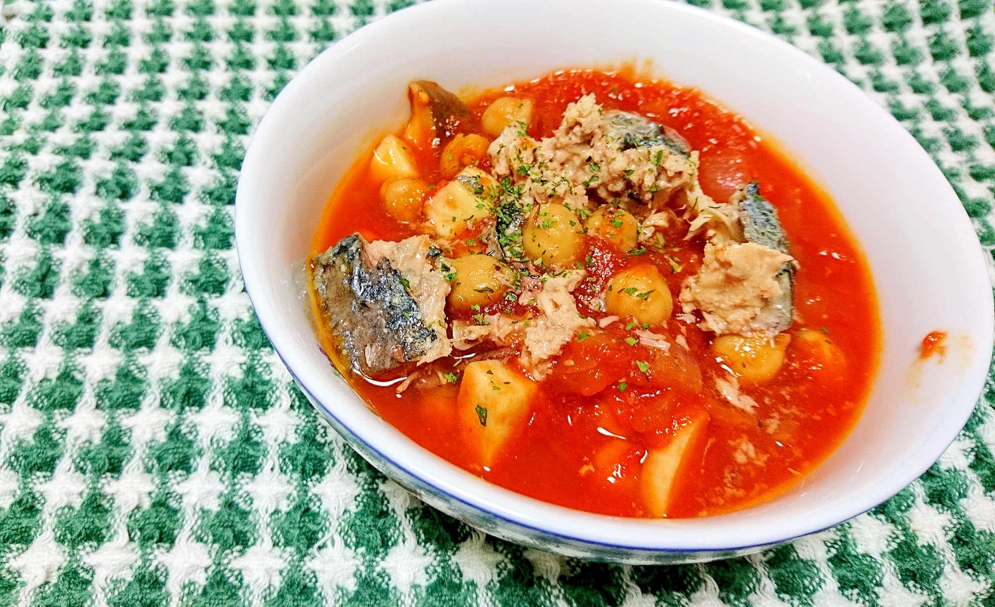 缶詰で簡単 鯖とひよこ豆のトマト煮 髭シェフのやばうまレシピ