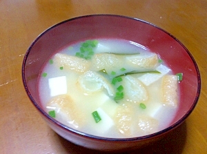 残り汁は捨てないで。蒸し鶏の後の絶品スープ