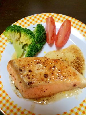 鮭のにんにくバターしょうゆ焼き レシピ 作り方 By Kuroisann 楽天レシピ