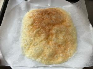 低糖質 簡単 電子レンジでスライスチーズ煎餅 レシピ 作り方 By 主夫あっぷる 楽天レシピ