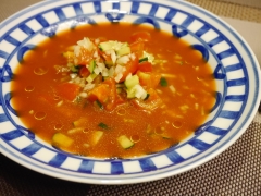 トマトジュースでガスパチョ風★刻み野菜の冷製スープ