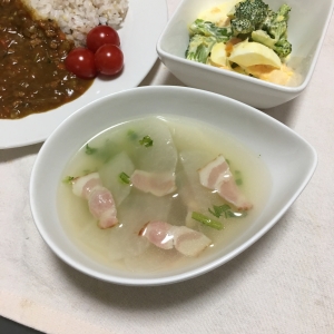 蕪と刻んだ葉のベーコンの白だしあっさりスープ レシピ 作り方 By Kuuuma 楽天レシピ