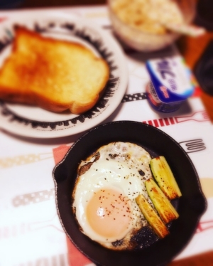 朝食シリーズ スキレットで簡単ご飯 レシピ 作り方 By Eritaka1112 楽天レシピ 朝食シリーズ スキレットで簡単ご飯 レシピ 作り方 By Eritaka1112 楽天レシピ