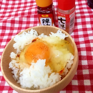 ラー油と七味の卵かけご飯 彡 レシピ 作り方 By Thank You Good Bye 楽天レシピ