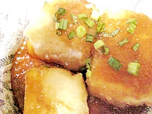 豆腐と油揚げ、せりの味噌汁