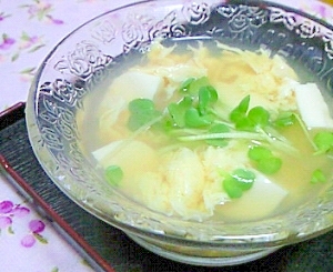 冷た～い！お豆腐と卵のお吸い物