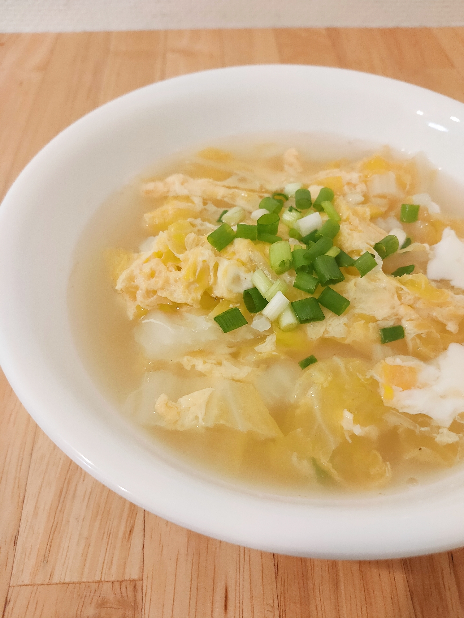 白菜と卵のあっさり中華スープ - MORE-IPPIN | 毎日の献立の「もう一品」を提案するサービス