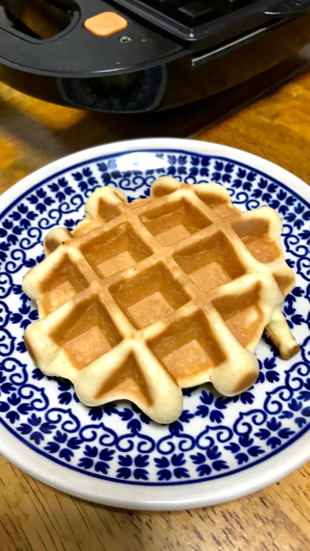 ホットケーキミックスでピーナッツバター入りワッフル