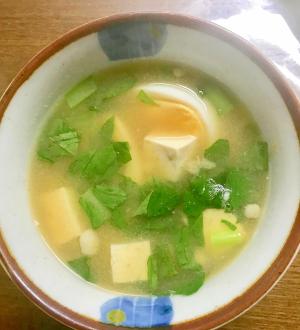 茹で卵と小松菜の味噌汁 レシピ 作り方 By Libre 楽天レシピ