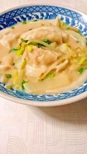 ちゃんぽんスープで簡単水餃子 レシピ 作り方 By Luke 楽天レシピ