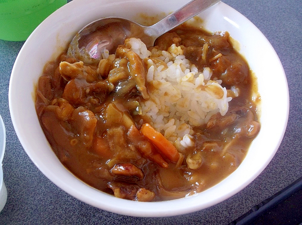 夏野菜たっぷりビーフシチュー