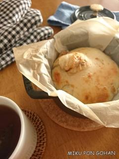 ストウブでクランペット 夜混ぜ朝焼くだけ
