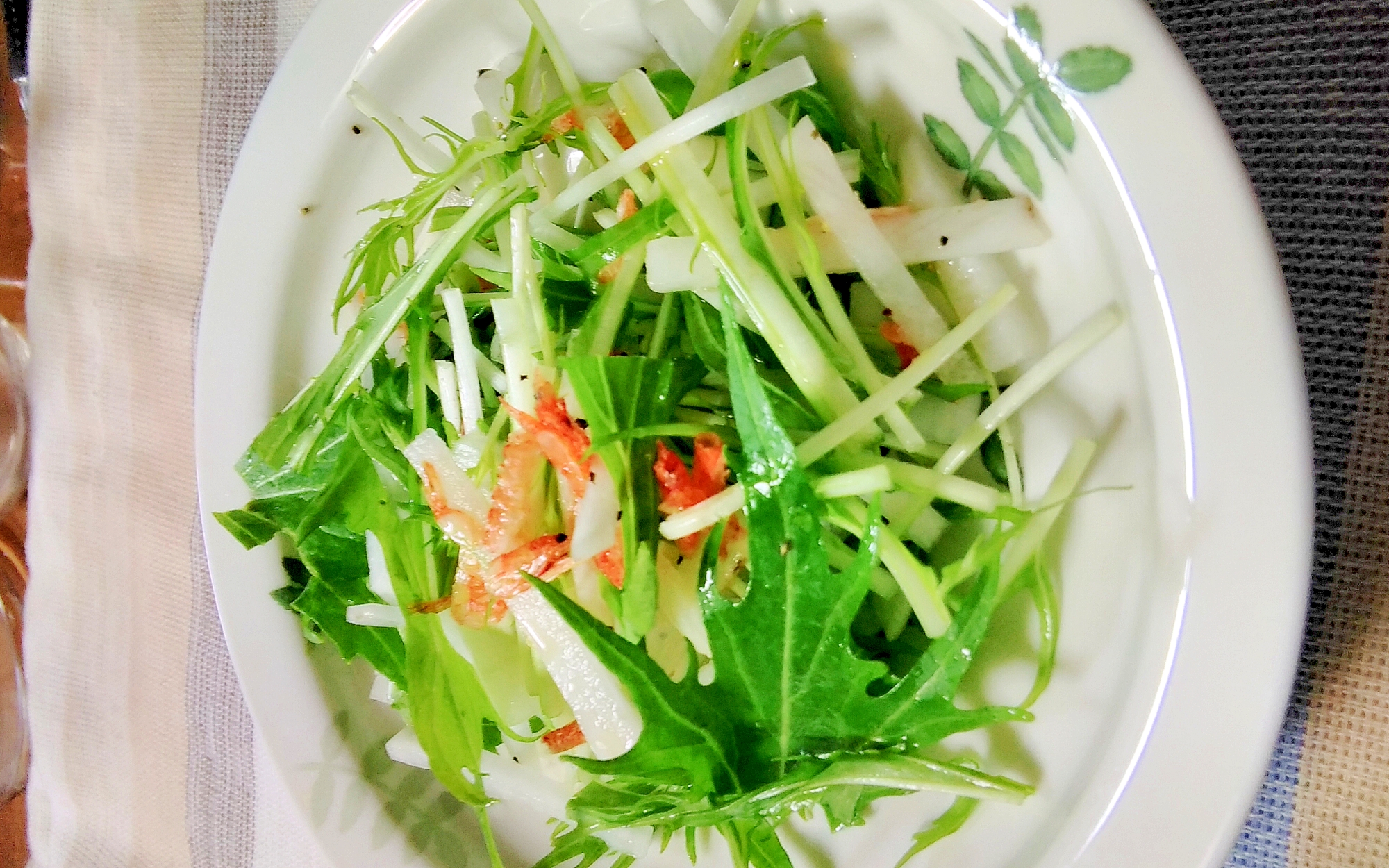水菜と大根のシャキシャキサラダ（桜えび入り）