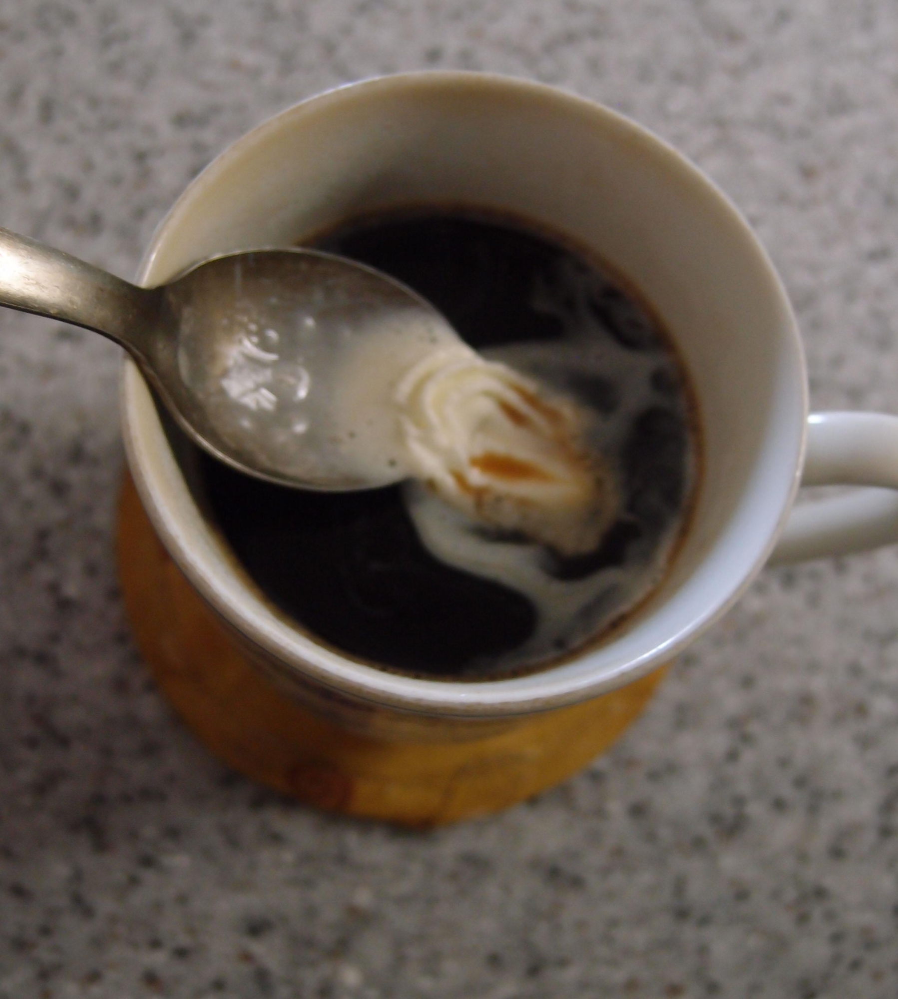 マヌカハニー入りのウィンナーコーヒー