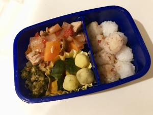 一歳のお弁当 鶏肉の野菜たっぷりトマト煮 レシピ 作り方 By ゆうしんくんママ 楽天レシピ