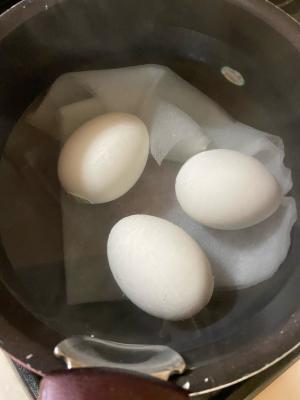 茹で卵のひび割れ防止策 レシピ 作り方 By ぴんちゃん 楽天レシピ