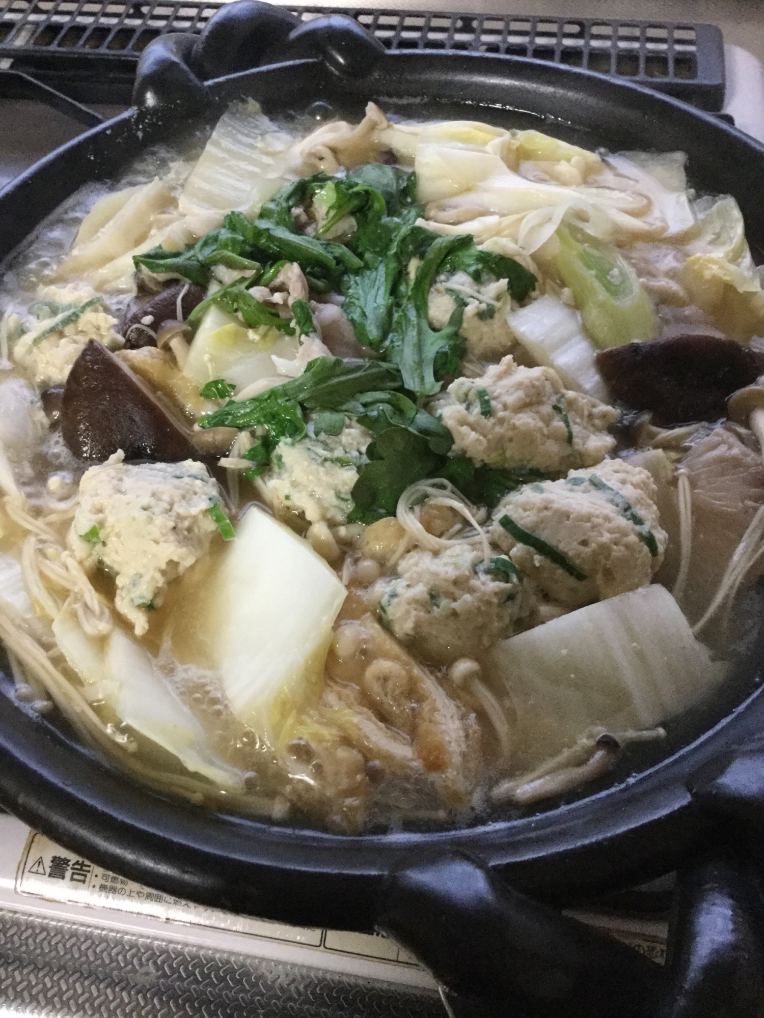 鶏団子の白味噌鍋