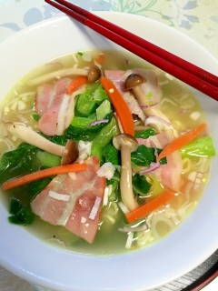 簡単！ベーコンと青梗菜入り★塩ラーメン