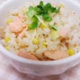 牛乳入り★鮭とコーンの炊き込みご飯
