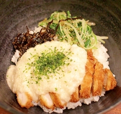 かつ吉風☆　夏にぴったり変わりカツ丼♪