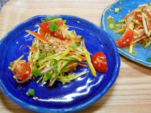 タイの青パパイヤサラダ ソムタムをズッキーニで レシピ 作り方 By Kon9093 楽天レシピ