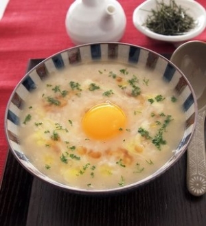 にんにく卵雑炊 スタミナリゾット レシピ 作り方 By テーブルマーク 楽天レシピ