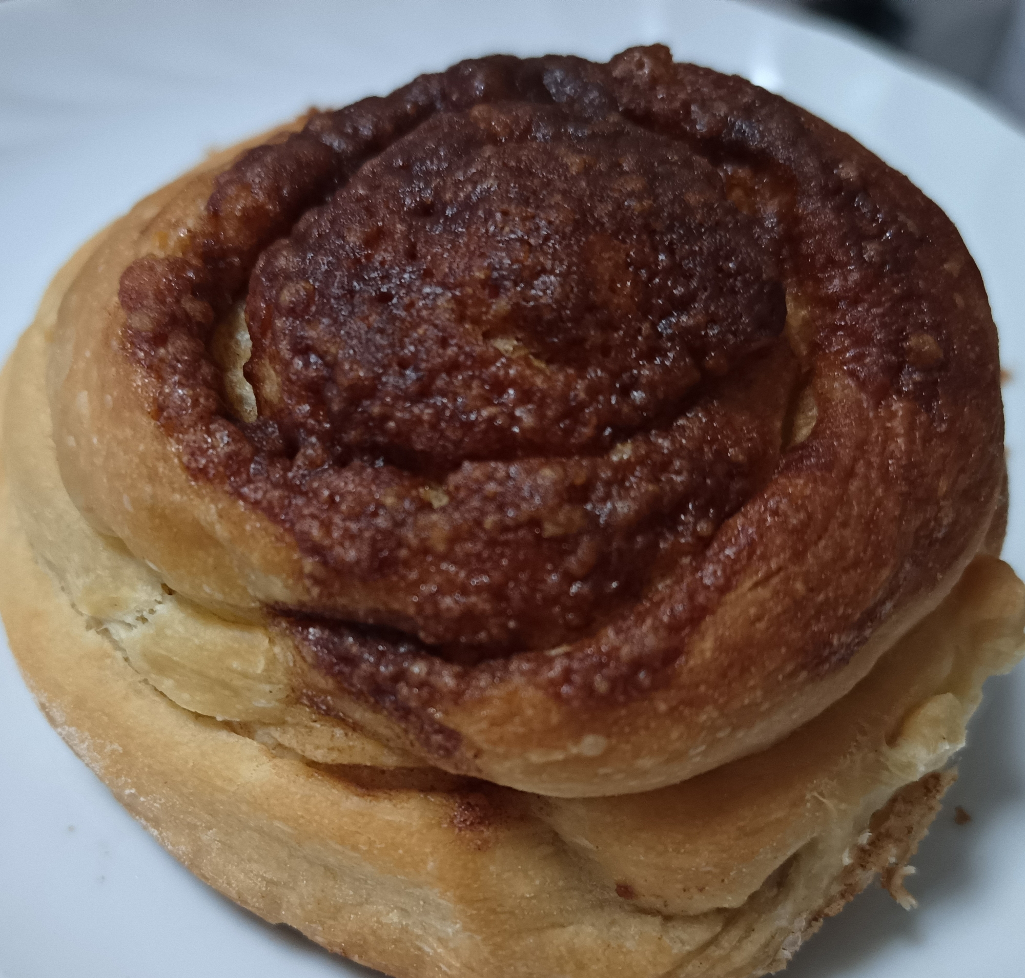 朝から焼き立て！シナモンロール