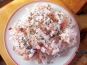 炊飯器で作る 甘納豆のお赤飯 レシピ 作り方 By アルプスの乙女