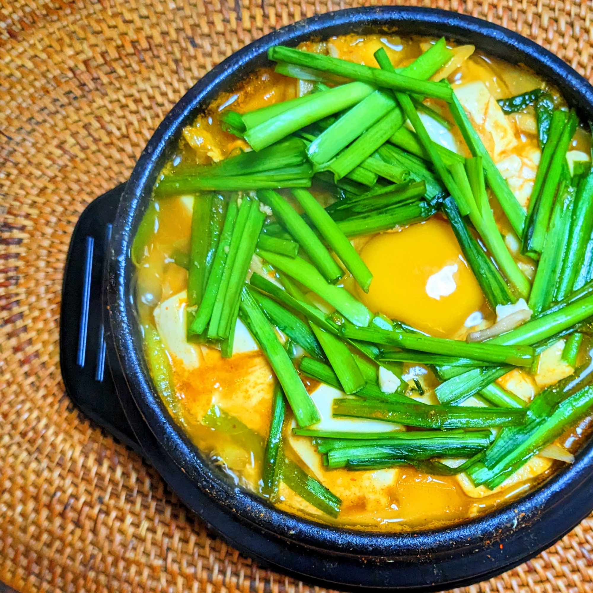 お手軽キムチ鍋☆キムチ漬けの素と麺つゆで☆旨ピリ辛