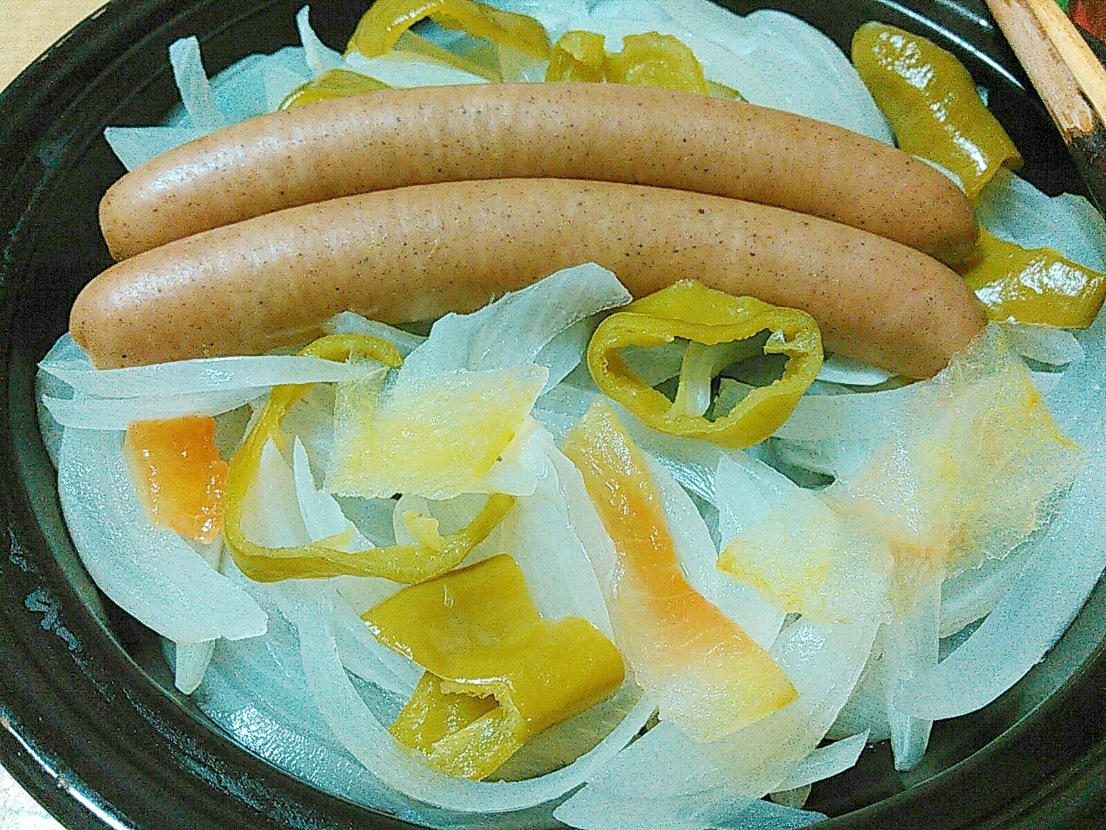 玉ねぎソーセージ万願寺唐辛子スイカの皮蒸し