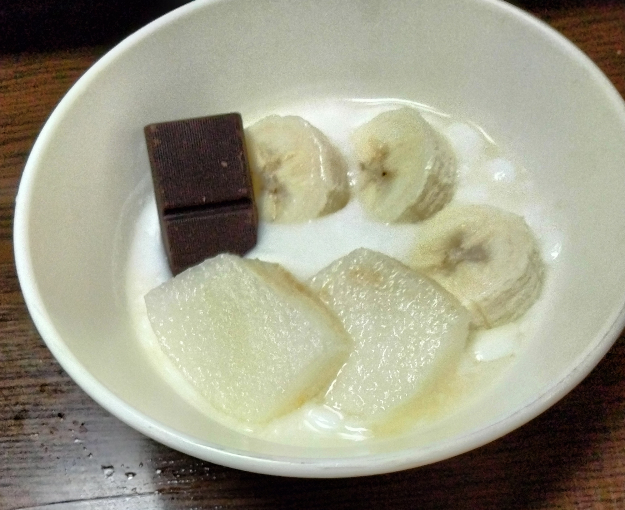 今日のヨーグルト♡バナナ梨&チョコ