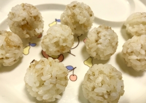 離乳食 幼児食のおにぎりを簡単にたくさん作る方法 レシピ 作り方 By 乃咲 詠子 楽天レシピ