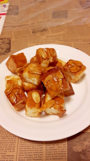 アーモンドスライスと食パンのバターキャラメリゼ レシピ 作り方 By Acchan66 楽天レシピ