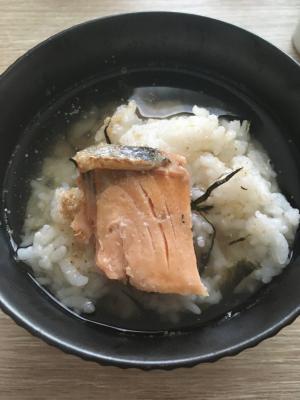 食欲のない朝に 鮭の出汁茶漬け レシピ 作り方 By まゆもち 楽天レシピ