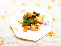鶏ムネとピーマンのカシューナッツ炒め