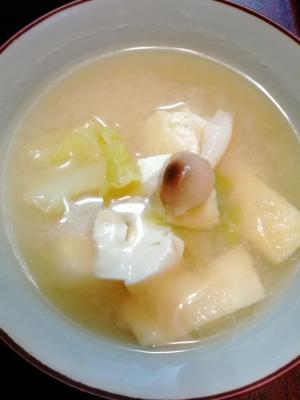 春キャベツとぶなしめじの味噌汁 レシピ 作り方 By Yoshihisa 楽天レシピ