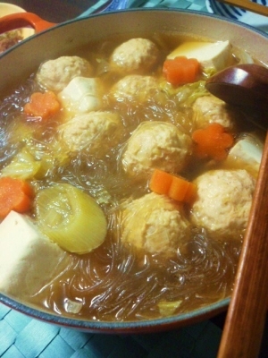 安い胸肉で やわらか鶏団子鍋 レシピ 作り方 By かもめのタマゴ 楽天レシピ