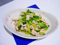 ぱぱっと簡単♪鶏肉ときゅうりの和え物:37Kcal