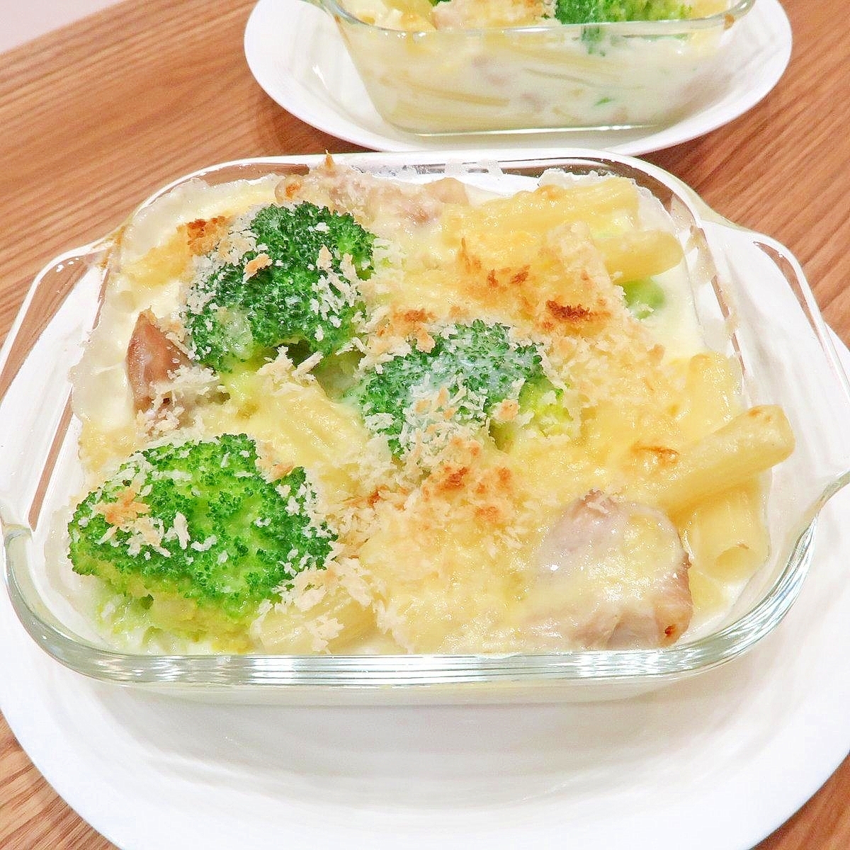 新玉ねぎとブロッコリー、鶏肉のマカロニグラタン