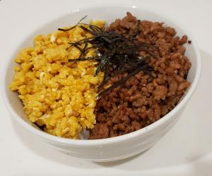 簡単 美味しい 豚そぼろ丼 レシピ 作り方 By まゆっちょん 楽天レシピ