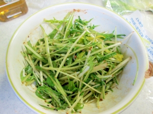 5分でできあがり イタリア料理っぽい水菜の温サラダ レシピ 作り方 By 大都督 楽天レシピ
