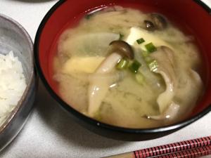 我が家のお味噌汁 かつお出汁 レシピ 作り方 By ゆじぽ 楽天レシピ