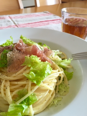 簡単 お皿で作る 生ハムとレタスのパスタ レシピ 作り方 By もっちもっち7 楽天レシピ