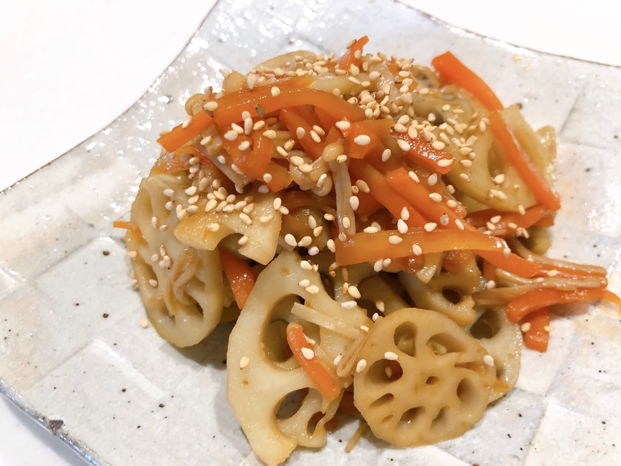 蓮根とにんじんエノキのきんぴら
