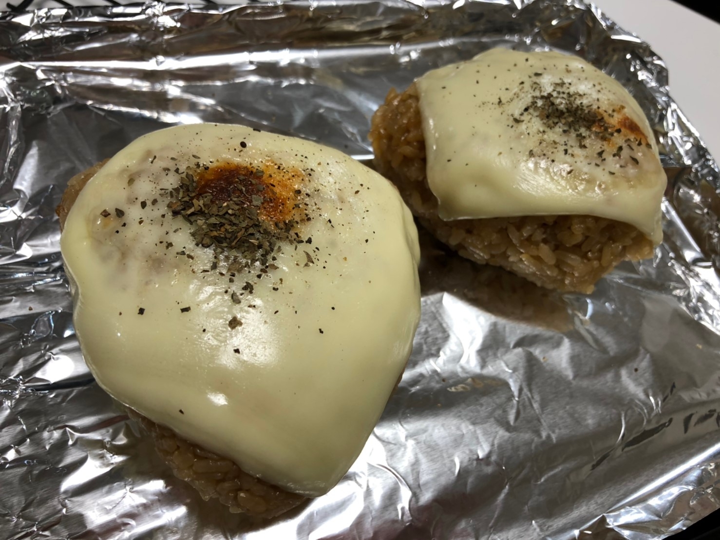 昼まで満腹！醤油焼きおにぎりのチーズ包み／やる気★