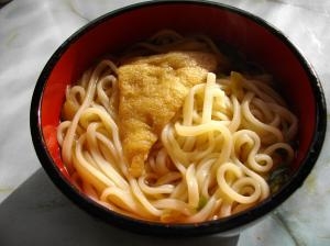 めんつゆがなくてもきつねうどん レシピ 作り方 By ライフる 楽天レシピ